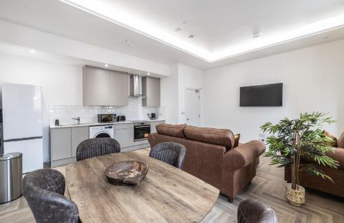 Leicester City Centre Apartamento | Luxury 2 Bed Apartment In The City Centre With Free Gym By The Pocklington - The Ceremonial Suite