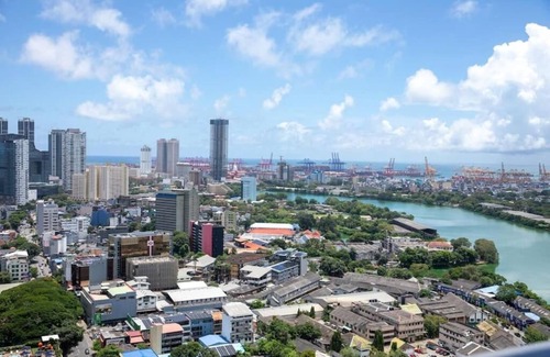 Colombo 02 Apartamento | Luxury 2 bed apartment in Colombo Sri Lanka 29th-Floor TRI-ZEN City skyline view