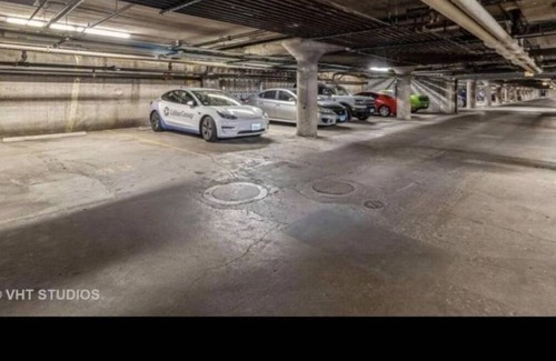 University Village / Little Italy Condominio | Luxury 2 bed University Village