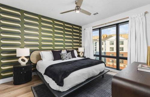 West End Apartamento | Luxury 2 Bedroom 4 Bed with HUGE Wrap Around Patio Gym and Pool
