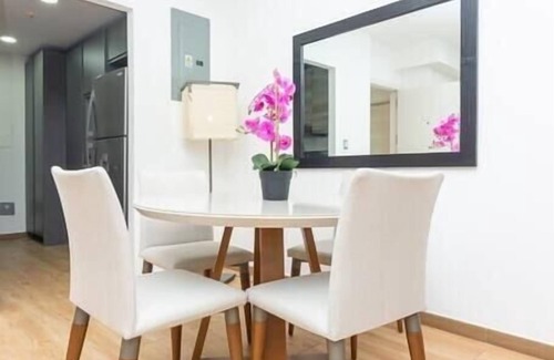 Marbella Apartamento | Lujoso apto 2 hab y estacionamiento gratis