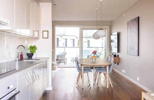 Gamle Oslo Apartamento | Luxury 2-bedroom apartment with WiFi, AC in welcoming Oslo