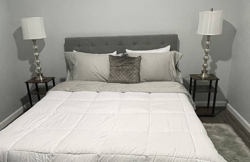 Leesburg Apartamento | Luxury 2 bedroom Basement apartment on The Farmhouse