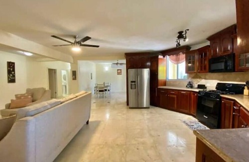 Testman Apartamento | Luxury 2 bedroom home next to Buccaneer Resort