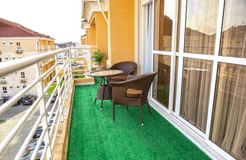 Ofin Apartamento | Short-let apartment with an in-house cinema in Lekki