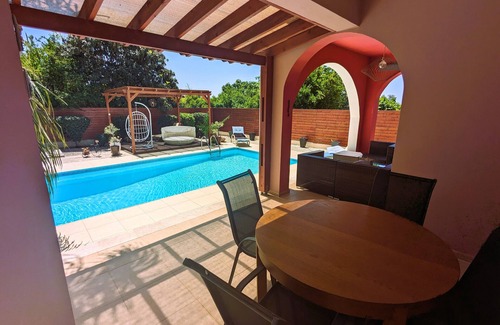 Ayia Marina Chrysochous Villa | Luxury 2 bedroom Villa with Heated* Pool.