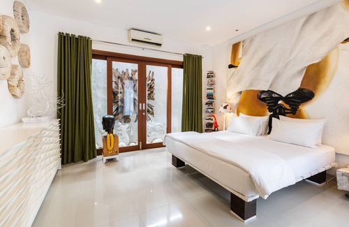 Banjar Semer Villa | Luxury 2 Bedroom Villa with Pool near Canggu - Housekeeping Included