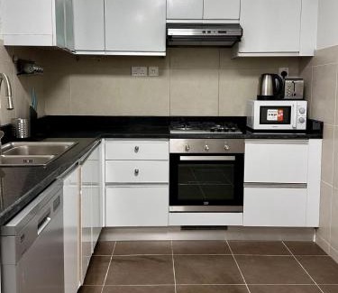 Dubai Marina Apartamento | Luxury 2 BR Apartment Marina View