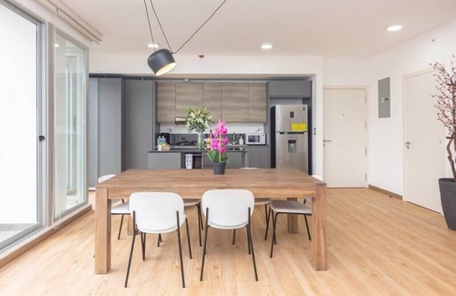 Marbella Condominio | Luxury 2 BR apt free parking and balcony