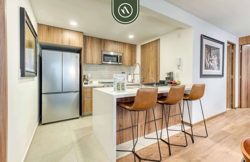 Hipodromo Apartamento | Luxury 2 BR Condo - Rooftop Pool with City View