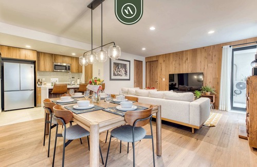 Hipodromo Apartamento | Luxury 2 BR Condo - Rooftop Pool with City View