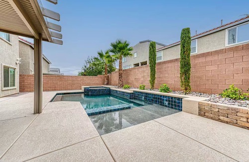 Enterprise Casa | Luxury 2 Story 3 Car Garage Home