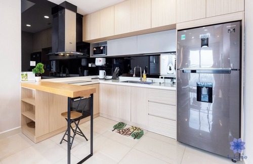 Phu Nhuan Apartamento | Luxury 2BRs-2WC Apartment; 1.5km from airport w/ free Pool & Gym