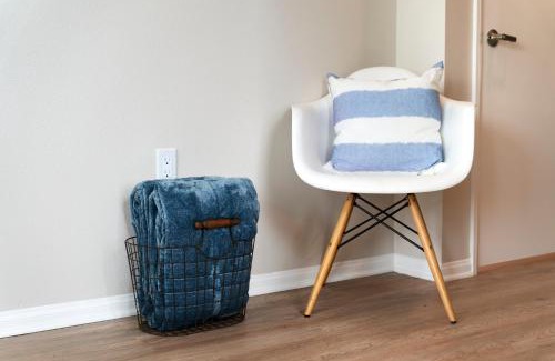 North Park Apartamento | Luxury 2BD 2BA, BRAND NEW/PETS/CLOSE TO EVERYTHING/BOHO+COZY VIBES