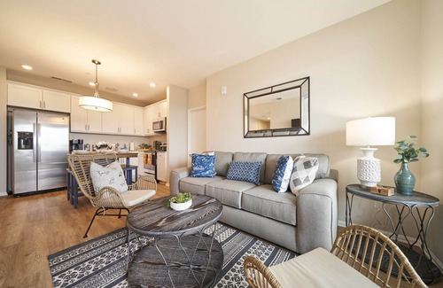 North Park Apartamento | Luxury 2BD 2BA, BRAND NEW/PETS/CLOSE TO EVERYTHING/BOHO+COZY VIBES