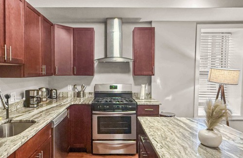 Southwark Apartamento | Luxury 2BD | 3 Beds | Queens Village