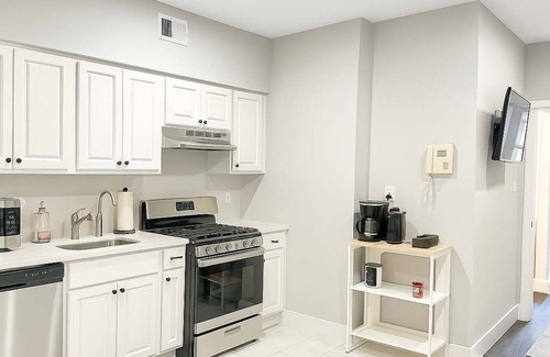 Southwark Apartamento | Luxury 2BD | 4 Beds | Queens Village