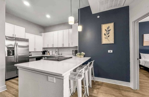 Deep Ellum Apartamento | Luxury 2BD | DT Deep Ellum | 3 Beds | Free Parking