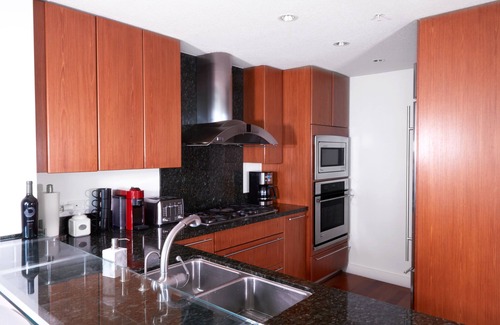 Columbia Apartamento | LUXURY 2BD Ocean Facing apartment w/Pool & Gym