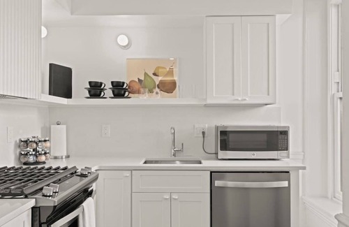 Center City Apartamento | Luxury 2BD Rittenhouse Sq. | Hosted By Stay Rafa