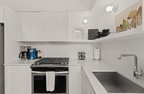 Center City Apartamento | Luxury 2BD Rittenhouse Sq. | Hosted By Stay Rafa