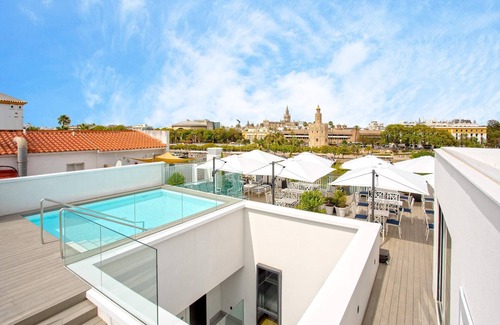 Triana Apartamento | Luxury 2bd view Torre del Oro. Betis XII