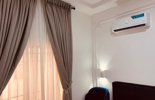 Ofin Apartamento | Luxury 2bedroom Apt in lekki,24hrs light, Wifi