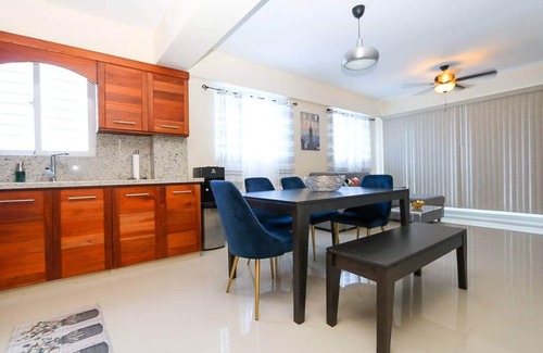 San Cristobal Apartamento | LUXURY 2BR/2BA APT W. A|C Garage & ROOF TOP