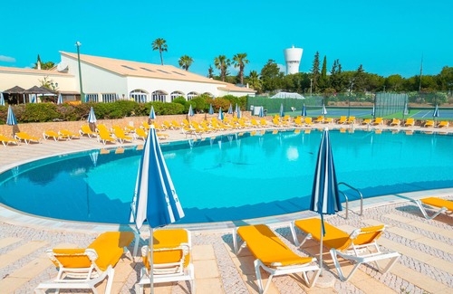 Portimao Apartamento | Luxury 2BR Apt w/ Pools & BBQ – Portimão/Alvor