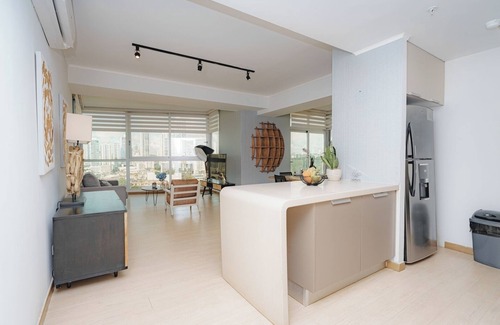 Tumba Vieja Apartamento | Apto de lujo 2 hab, vista ciudad, parking, balcón