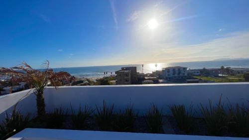 Reforma Apartamento | Luxury 2BR Condo Rosarito (E)