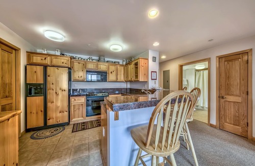 Kirkwood Condominio | Luxury 2br + Loft, Lodge At Kirkwood Unbeatable Location 2 Bedroom Condo by RedAwning