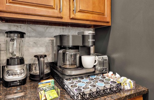 Columbia Heights Apartamento | Luxury 2BR + Parking | Heart of DC – Walk to Metro