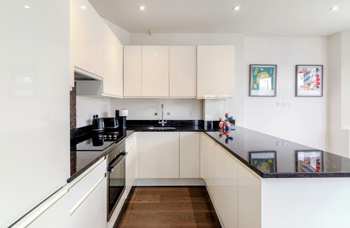 Golders Green Apartamento | Luxury 2BR Stay | Heart of London