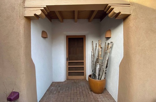 Quail Run Casa | Luxury 2BR Vacation Rental: Gated Community, Fireplace, Patio & More!