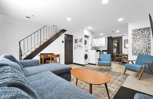 Wilton Manors Villa | Luxury 2BR Villa | Modern Comfort & Style