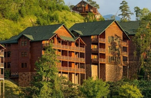 Gatlinburg Villa | Luxury 3, 4, 7 Night stay in a 2 Bedroom suite at Westgate Smoky Mountain Resort