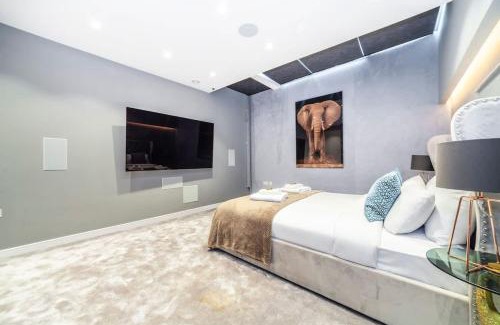 St. Mary's Park Casa | Luxury 3 BDR House with garden next to Battersea Park