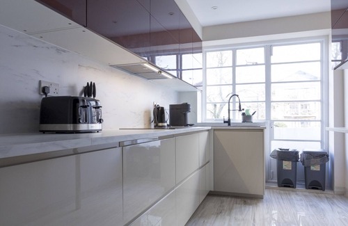 Brondesbury Park Apartamento | Luxury 3-Bed Apartment in Willesden