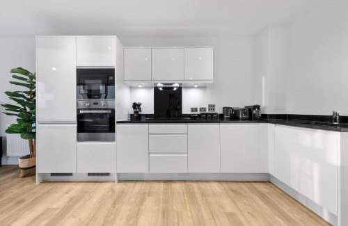 Park Royal Apartamento | Luxury 3 bed apartment with Balcony