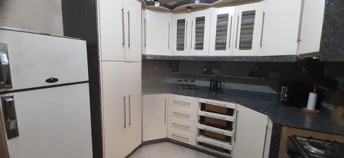 Cairo Apartamento | Luxury 3 bed room apartment in rehab october city compound - modern open view luxury stay