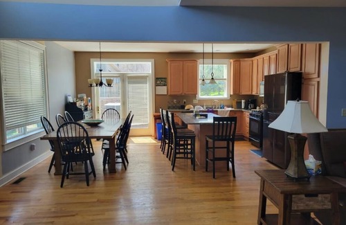 Timberline Casa | Luxury 3-bed townhome w/Game Room & Peloton near Timberline in DAVIS