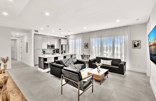 Poinciana Park Apartamento | Luxury 3 Bedrooms APT Brand new, Perfectly located #201