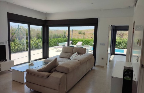 Jeronimo y Avileses y Balsicas de Arriba Villa | Luxury 3 Bedroom 2 Bathroom Villa with Pool