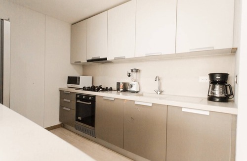 Tumba Vieja Apartamento | Luxury 3 Bedroom apt free park balcony City View