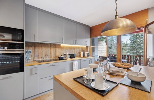 Chermignon Apartamento | Luxury 3 bedroom - Palm Springs by Mrs Miggins'