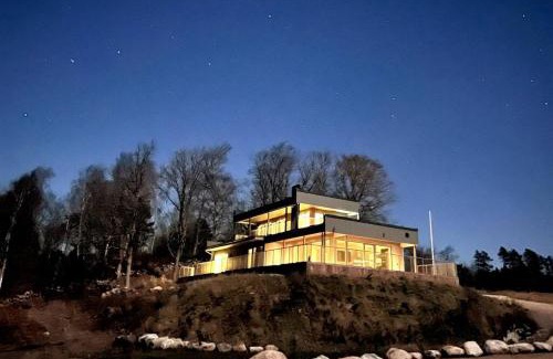 Bjallansas Casa | Luxury 3 Bedroom Modern House in Nature