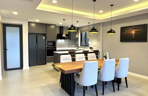 South Pattaya Villa | Luxury 3-bedroom pool villa with AC, fitness room in awesome Pattaya