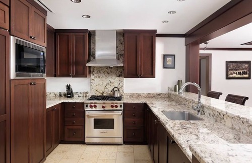 Vail Condominio | Luxury 3 Bedroom Residence at The Four Seasons, Vail - spa, pool, fitness & more