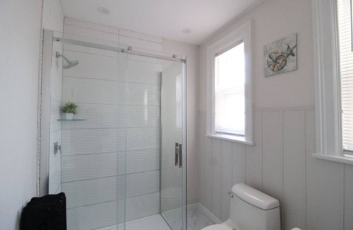 Scranton Casa | Luxury 3-bedroom suite in Scranton-Hill Section with WiFi + Cable